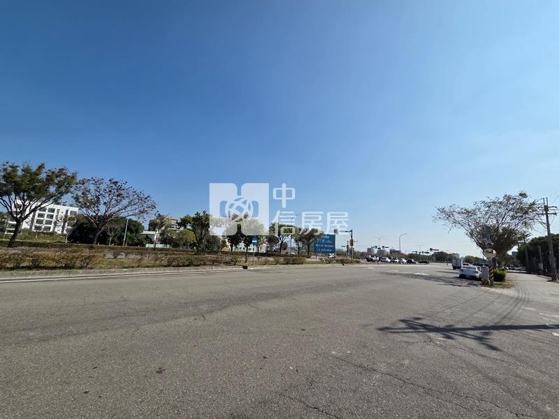 高鐵門戶特區土地II房屋室內格局與周邊環境