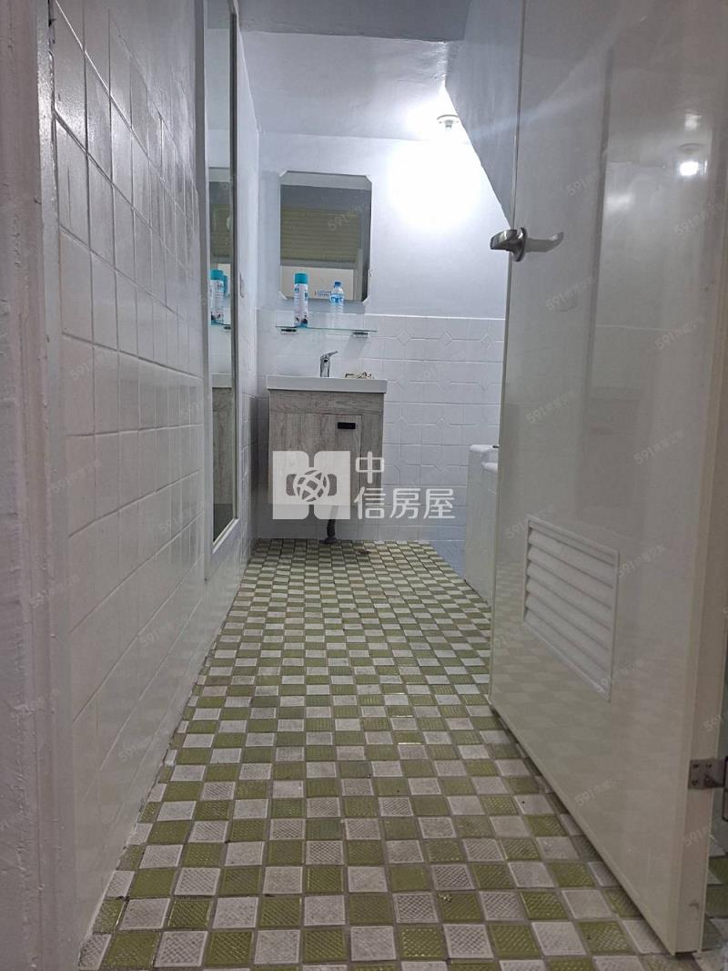 平鎮金陵路全新整理美透天房屋室內格局與周邊環境