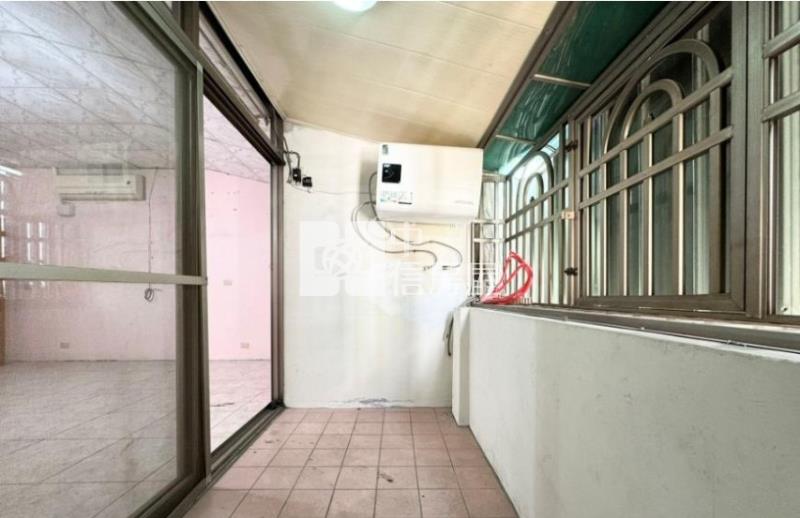 太平運動公園旁雙車大面寬透天房屋室內格局與周邊環境