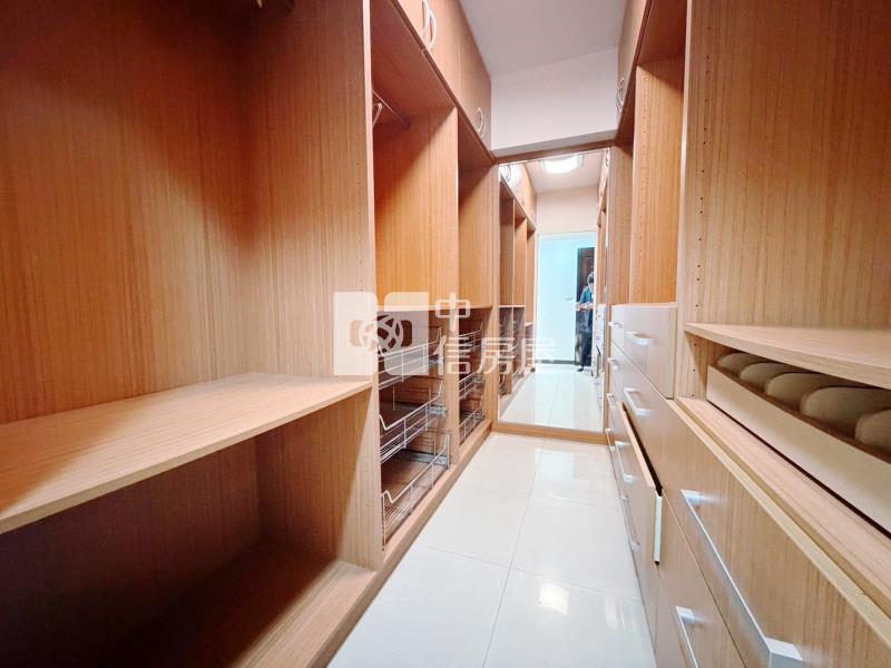 美學苑景觀三車四房房屋室內格局與周邊環境