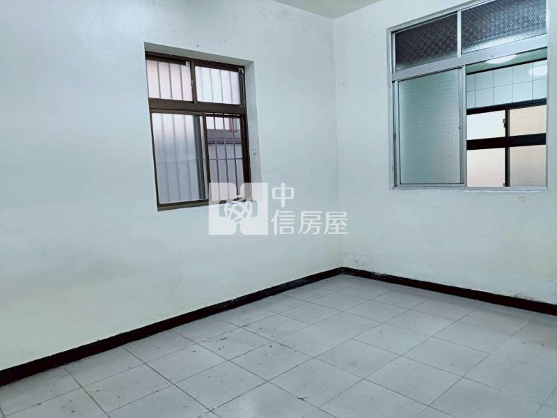 近楊梅國小大地坪大面寬透天房屋室內格局與周邊環境