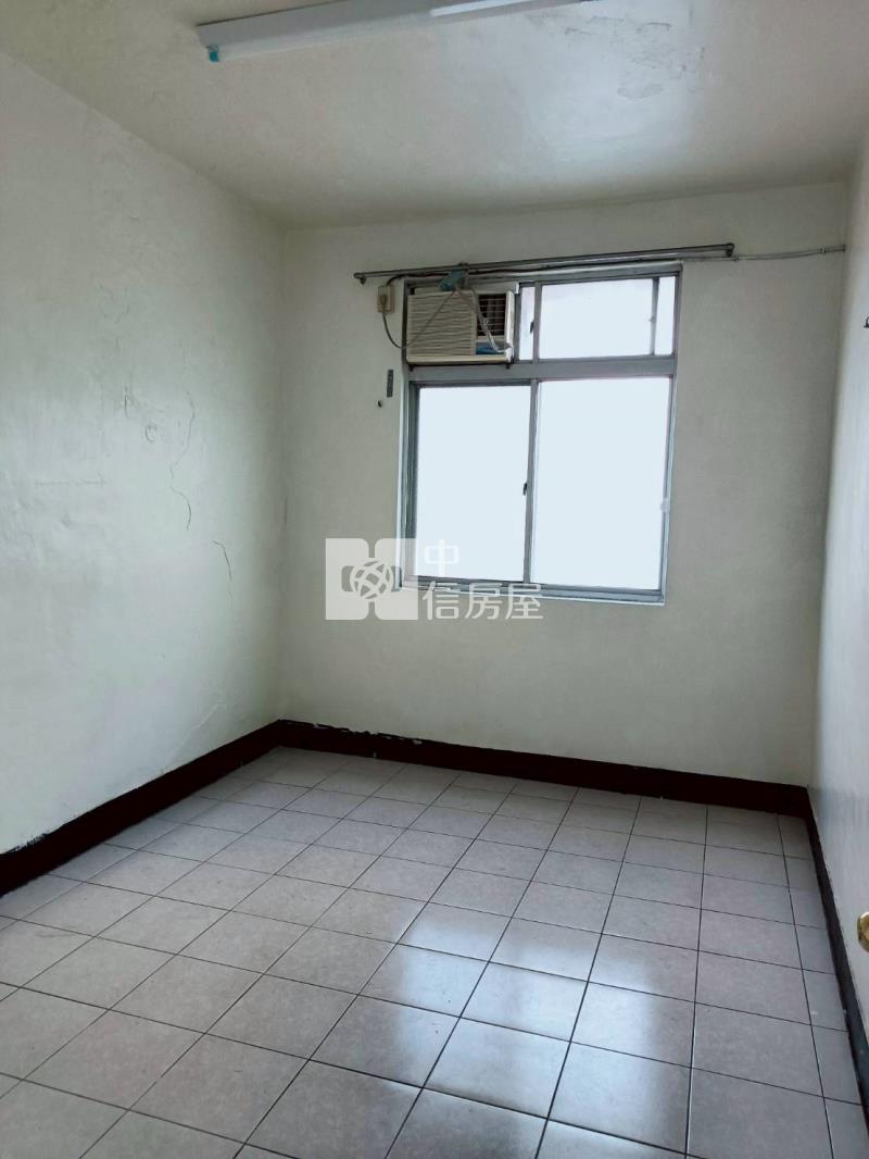 近楊梅國小大地坪大面寬透天房屋室內格局與周邊環境