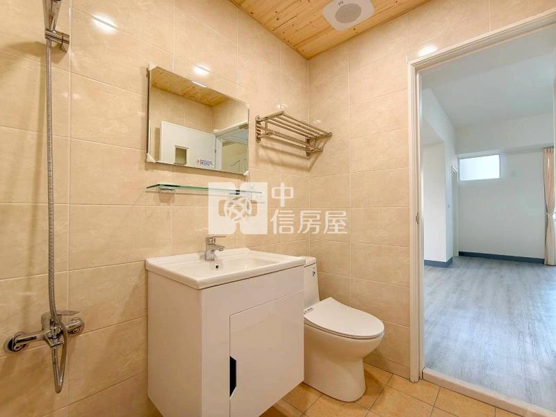 新高國小雙商圈三房平車房屋室內格局與周邊環境