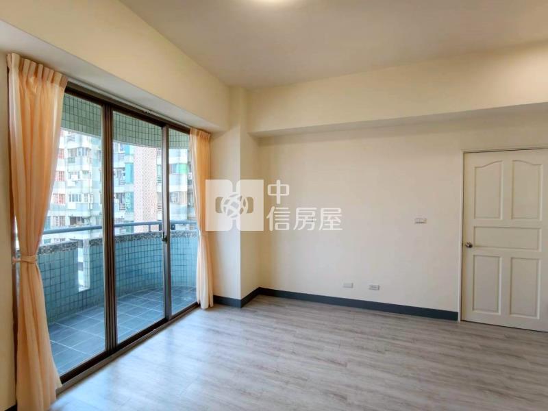 新高國小雙商圈三房平車房屋室內格局與周邊環境