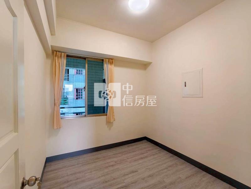 新高國小雙商圈三房平車房屋室內格局與周邊環境