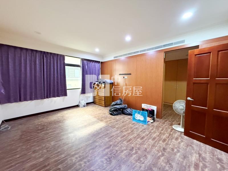 【新世紀】啟英高中大面寬電梯透天房屋室內格局與周邊環境