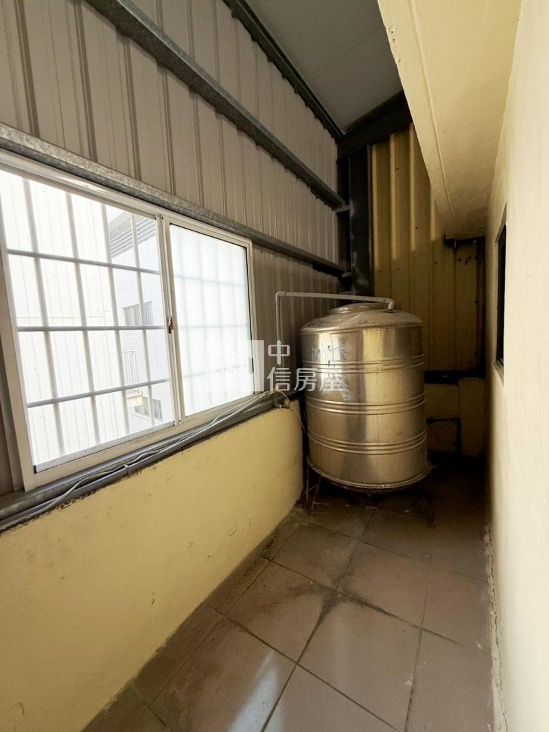 大里㊣25米中興路透店C房屋室內格局與周邊環境