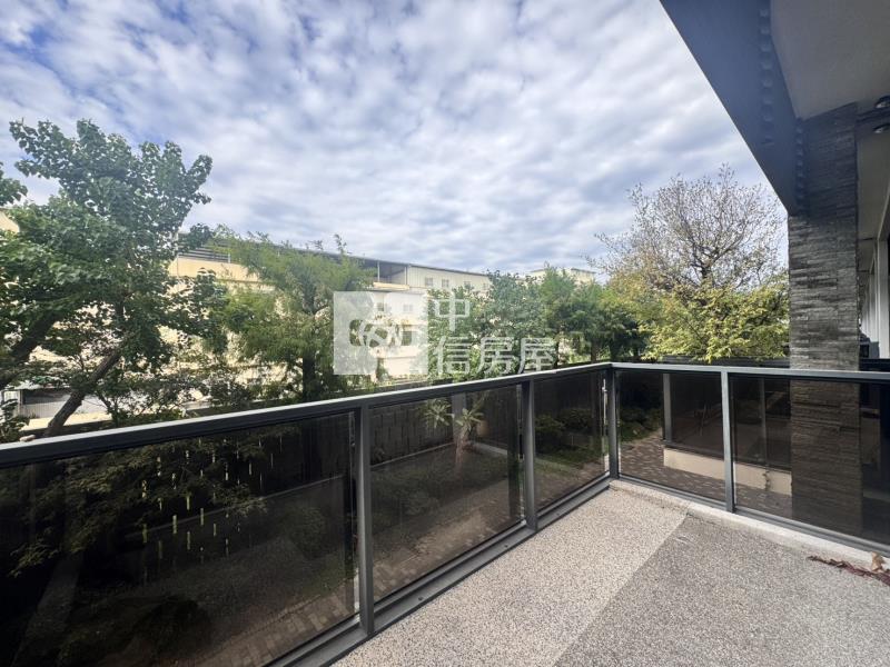 斗六正佳i-park雙車美墅房屋室內格局與周邊環境