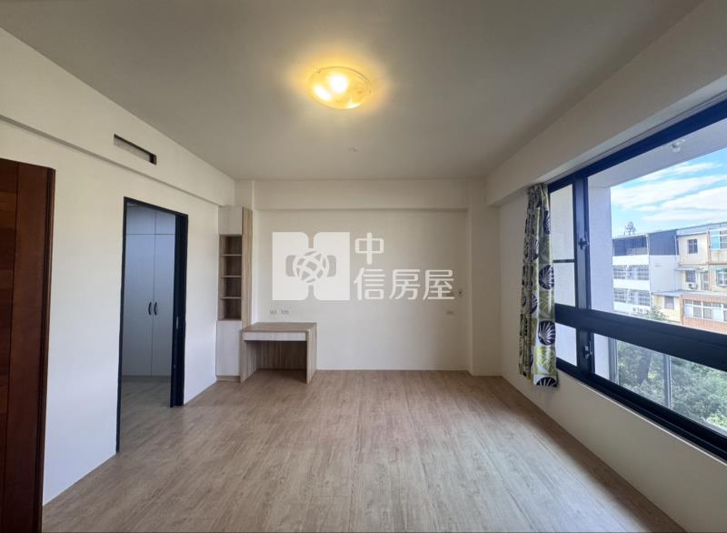 斗六正佳i-park雙車美墅房屋室內格局與周邊環境