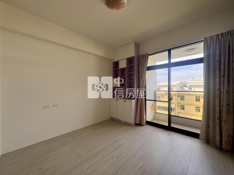 斗六正佳i-park雙車美墅房屋室內格局與周邊環境