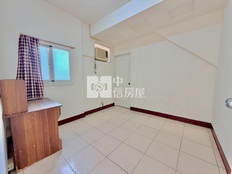 文藻商圈樓中樓景觀宅五房房屋室內格局與周邊環境