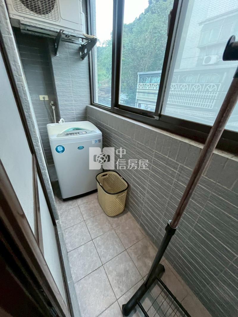 新竹香山.元培科大高投報透天9套房房屋室內格局與周邊環境