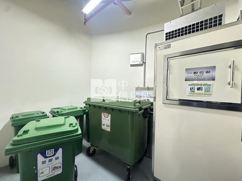 專任⭐️青埔A17站⭐️原3房(現2房)+高樓景觀+車位房屋室內格局與周邊環境