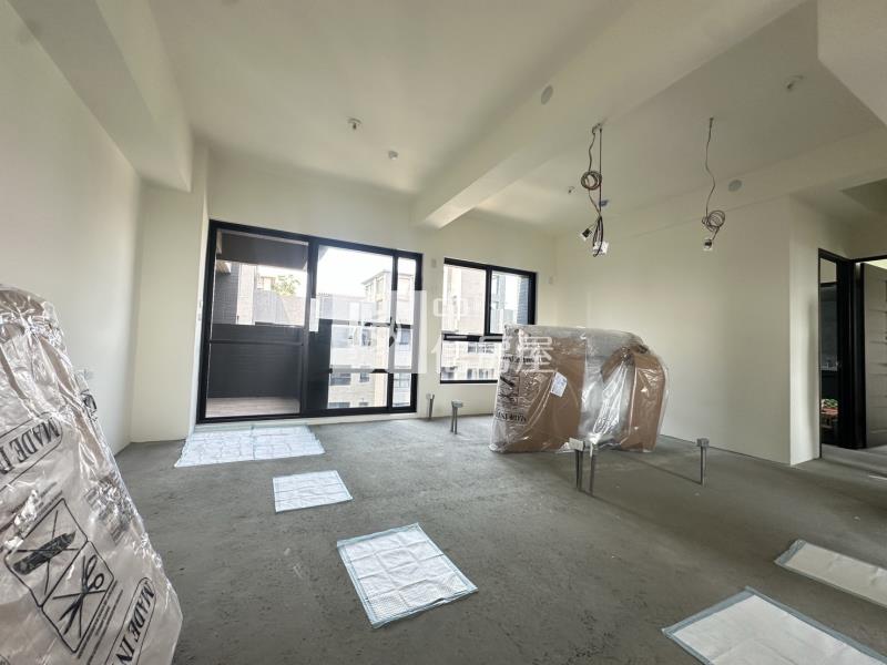 專任⭐️青埔A17站⭐️原3房(現2房)+高樓景觀+車位房屋室內格局與周邊環境