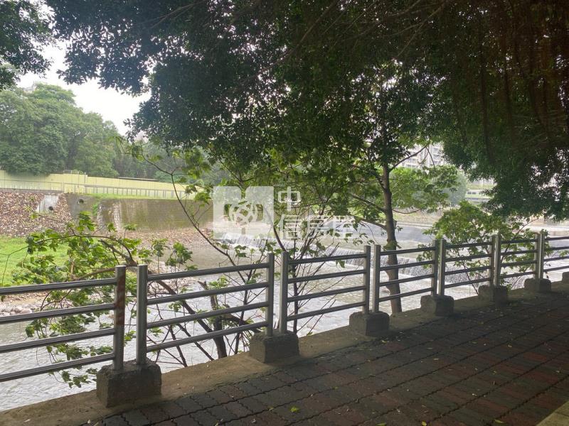 平興國中美4套房房屋室內格局與周邊環境