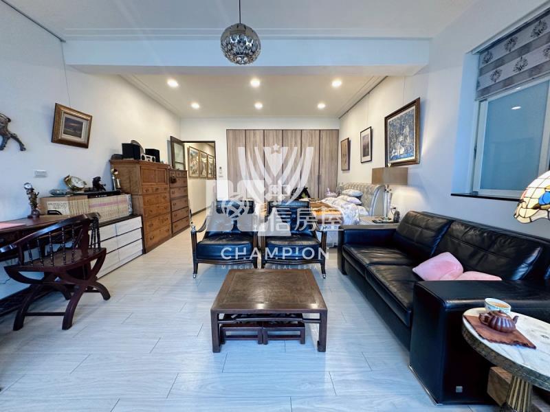 【冠軍】中正路裝潢無敵海景兩房房屋室內格局與周邊環境