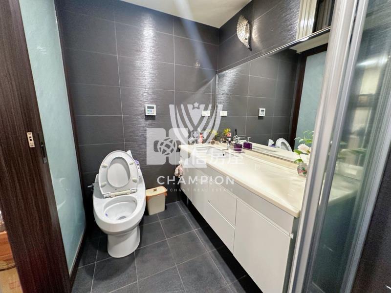 【冠軍】中正路裝潢無敵海景兩房房屋室內格局與周邊環境