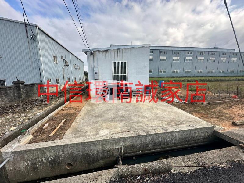 近過嶺重劃區 雙面路農地(附合法資材室)房屋室內格局與周邊環境