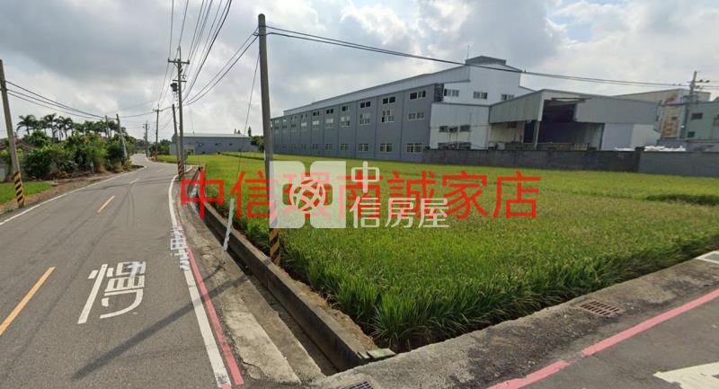 近過嶺重劃區 雙面路農地(附合法資材室)房屋室內格局與周邊環境