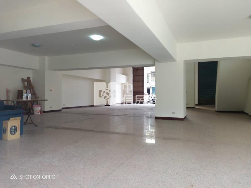 桃園春日路精華東京貴族1-2樓金店面房屋室內格局與周邊環境