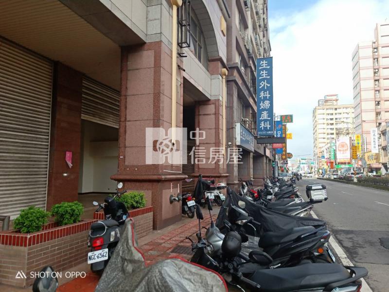 桃園春日路精華東京貴族1-2樓金店面房屋室內格局與周邊環境