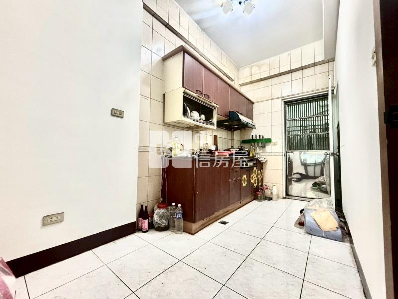 龍潭中興商圈旁近交流道大地坪透天房屋室內格局與周邊環境