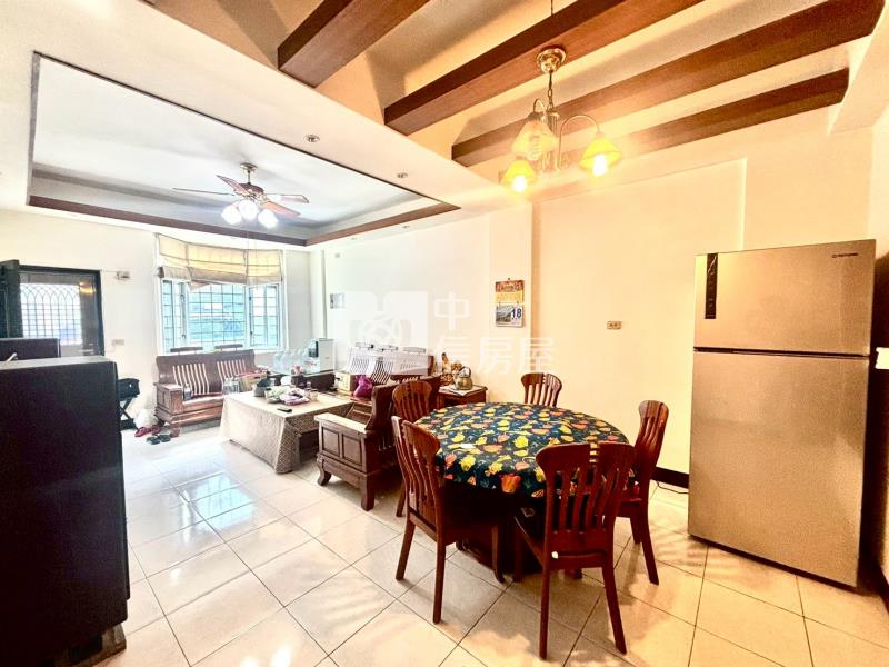 龍潭中興商圈旁近交流道大地坪透天房屋室內格局與周邊環境