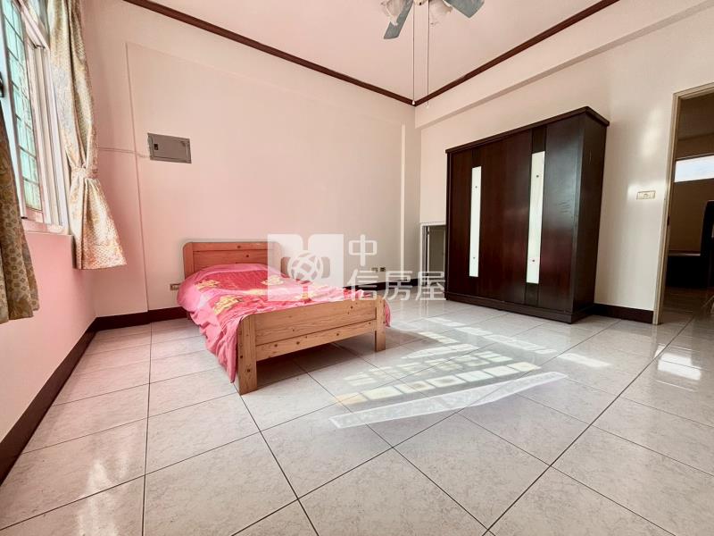 龍潭中興商圈旁近交流道大地坪透天房屋室內格局與周邊環境