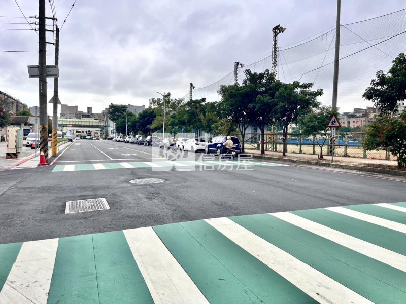 櫻花捷運採光套房房屋室內格局與周邊環境
