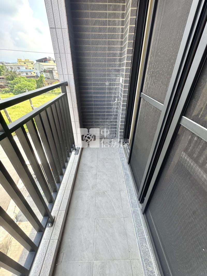 斗六石榴全新二房+平面車位房屋室內格局與周邊環境