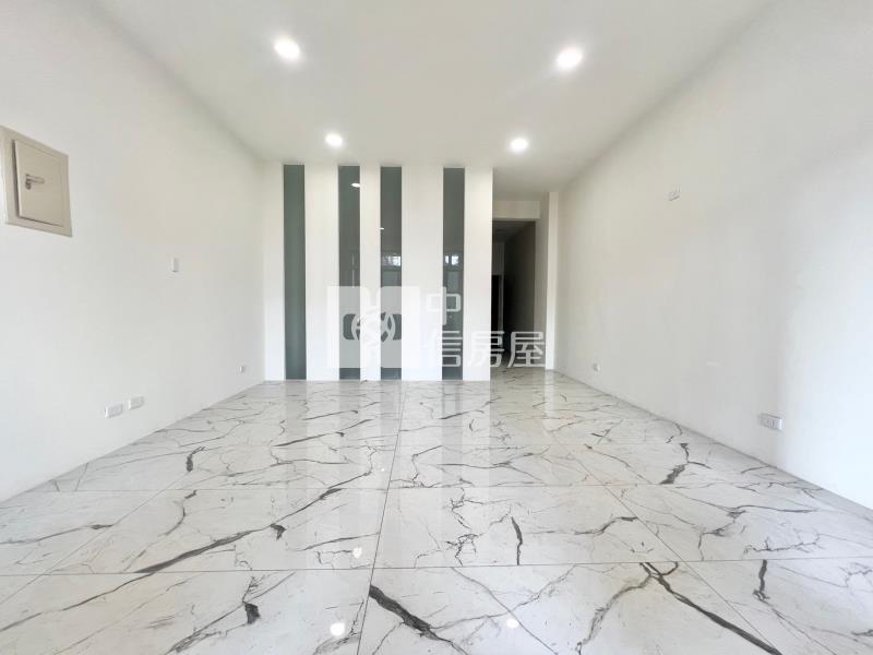 縣府正10米活路金樓店房屋室內格局與周邊環境