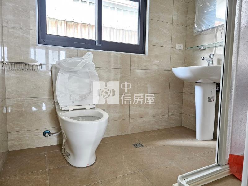 氧樂多全新美透天房屋室內格局與周邊環境