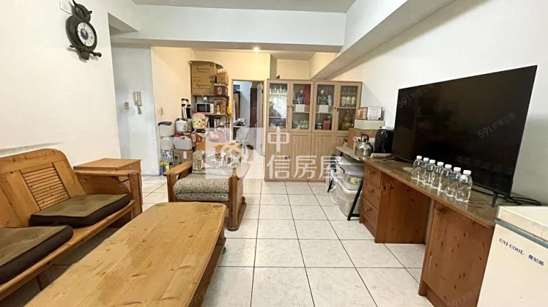 太原車站冠國王朝三房車位房屋室內格局與周邊環境