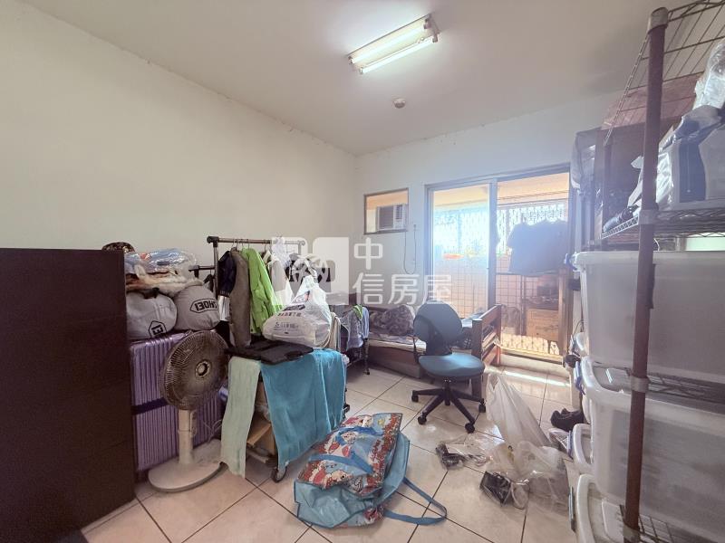 太原車站冠國王朝三房車位房屋室內格局與周邊環境