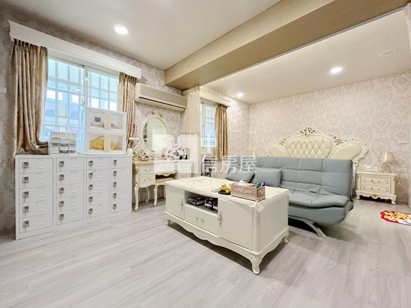 培英景觀4改3房+車位房屋室內格局與周邊環境