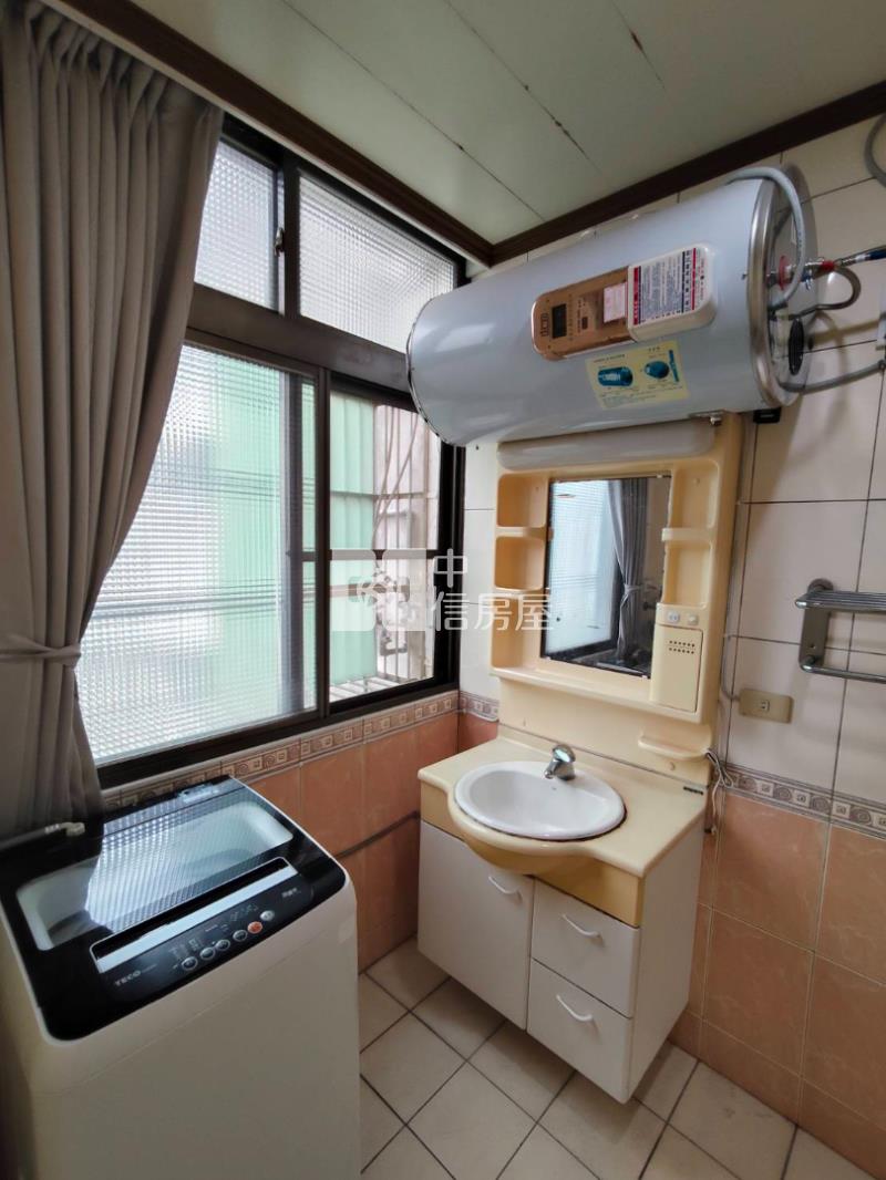 SOGO六間大套房收租透天/捷運A22老街溪站房屋室內格局與周邊環境