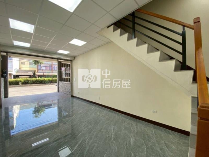 萬丹24米大路招財聚寶全整金店住房屋室內格局與周邊環境