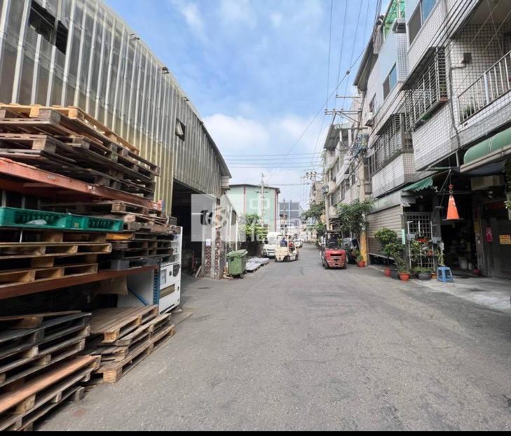 超大面寬乙工廠房房屋室內格局與周邊環境