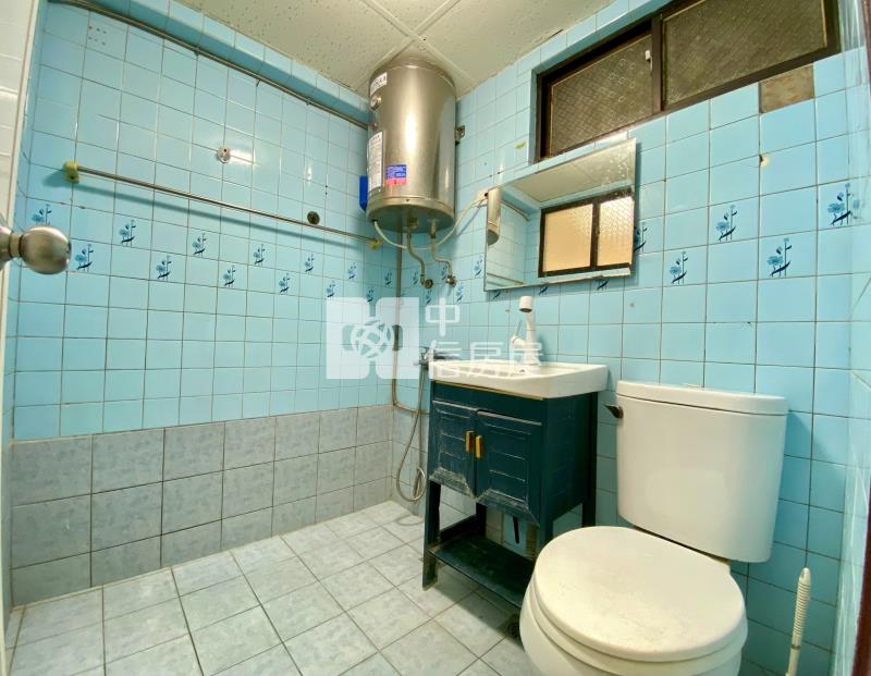 一中商圈稀有低總價陽台美套房屋室內格局與周邊環境