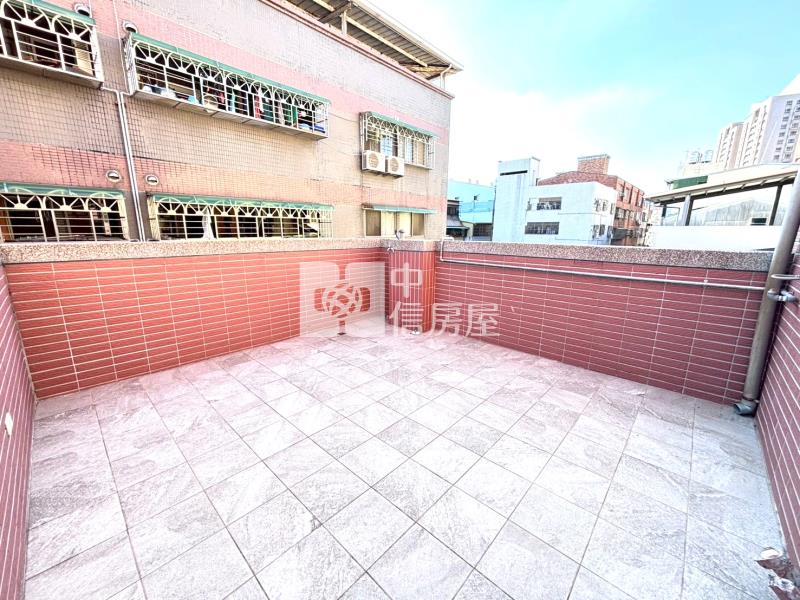 北區一中商圈全新未住電梯透天房屋室內格局與周邊環境