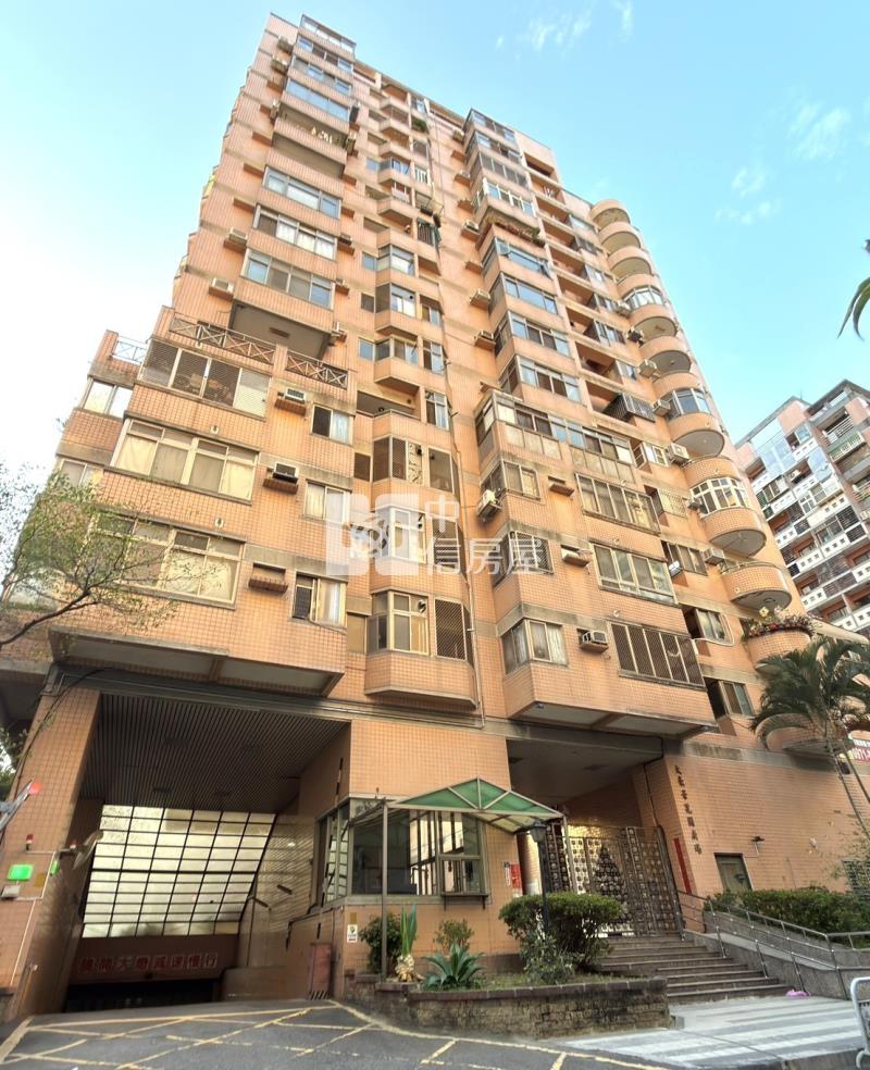 大豪景3房+車位面牧場房屋室內格局與周邊環境