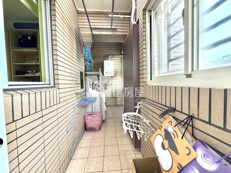 美學苑典雅三房平車房屋室內格局與周邊環境