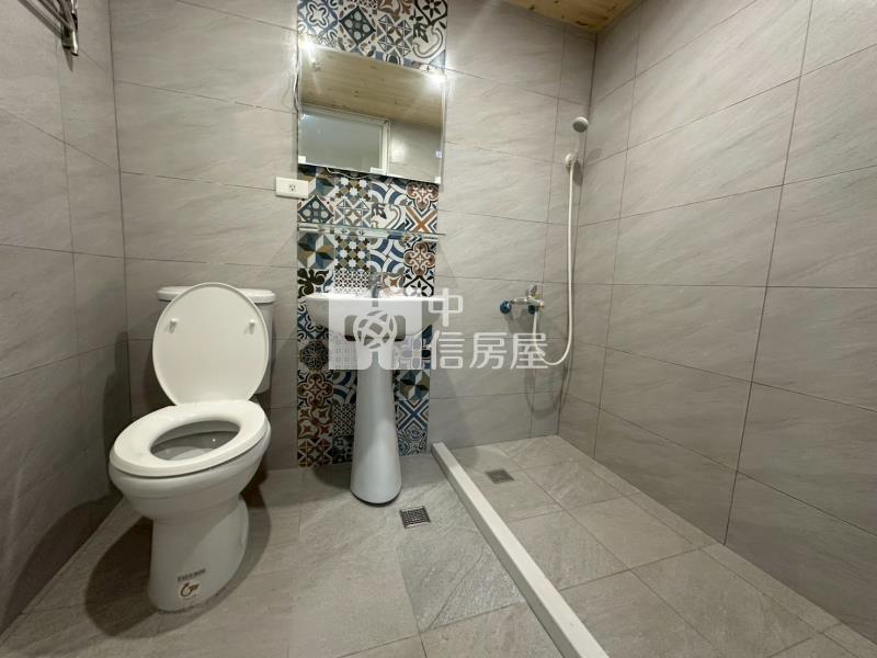 香湖公園精美3房房屋室內格局與周邊環境