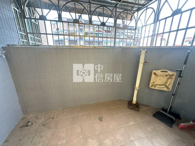 香湖公園精美3房房屋室內格局與周邊環境