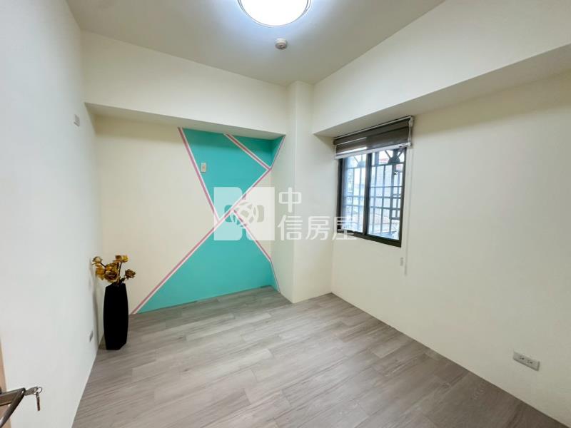 香湖公園精美3房房屋室內格局與周邊環境