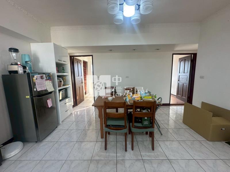 漢口崇德雙商圈次頂樓四房雙主臥+大平車房屋室內格局與周邊環境