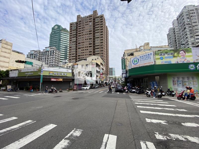 四維國小捷運站｜雙商圈｜收租7套房房屋室內格局與周邊環境