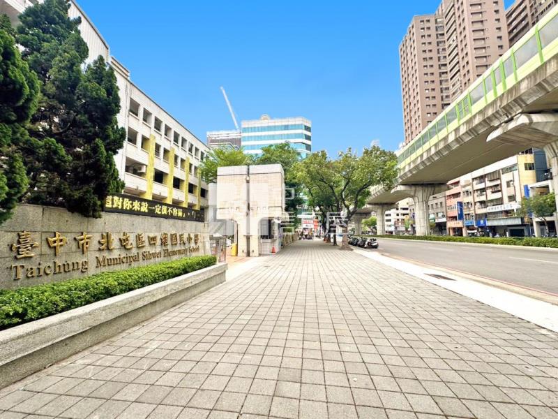 四維國小捷運站｜雙商圈｜收租7套房房屋室內格局與周邊環境