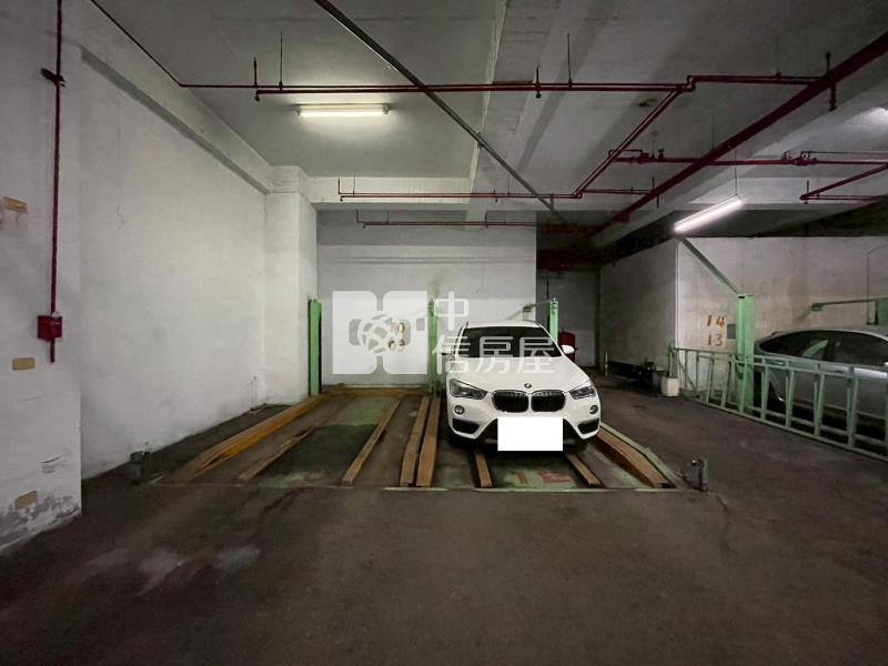 (金馬雙星(上選座)興大國圖館旁三房車位單坪不用21萬房屋室內格局與周邊環境