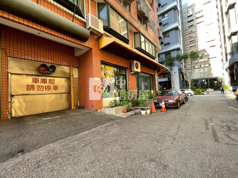 (金馬雙星(上選座)興大國圖館旁三房車位單坪不用21萬房屋室內格局與周邊環境